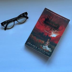 Paper Back Novel, “Switched” by Amanda Hocking. Good Used Condition.